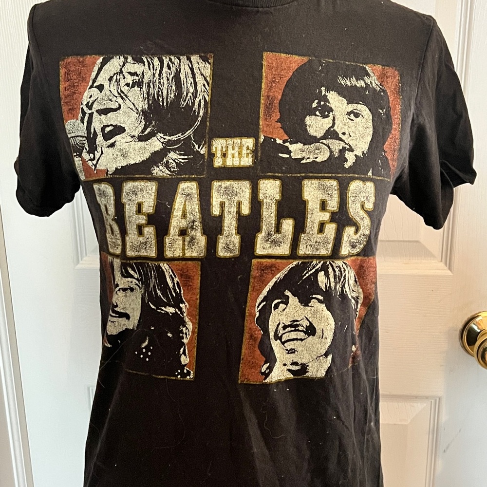 Good condition Beatles tee shirt size S